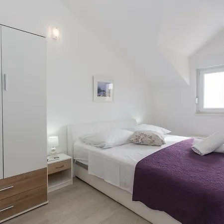 Lila Villa Vodice